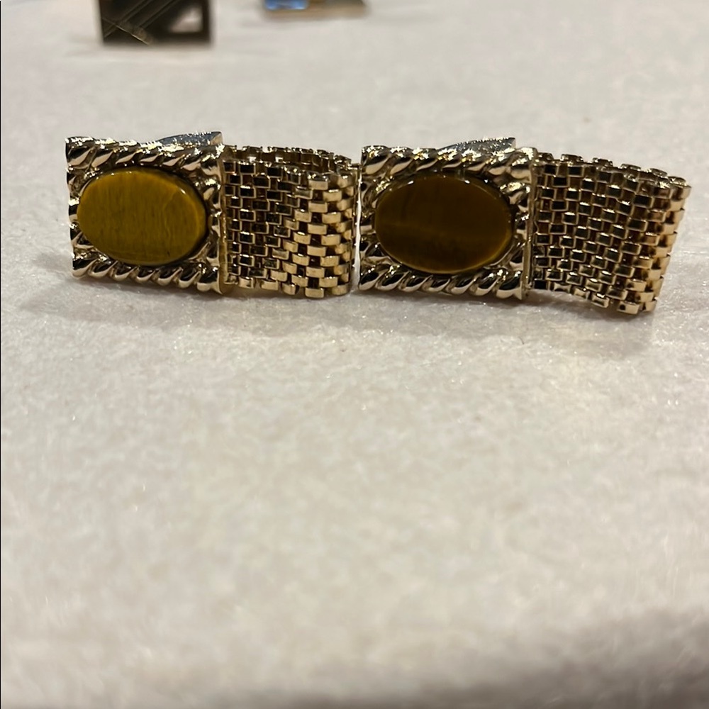 Vintage gold tone, tigers eye men’s cufflinks